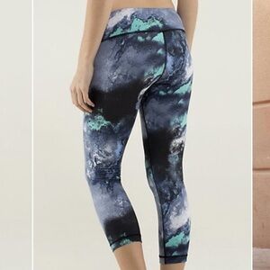 Lululemon Wunder Under Crop Denim Luon Milky Way size 6